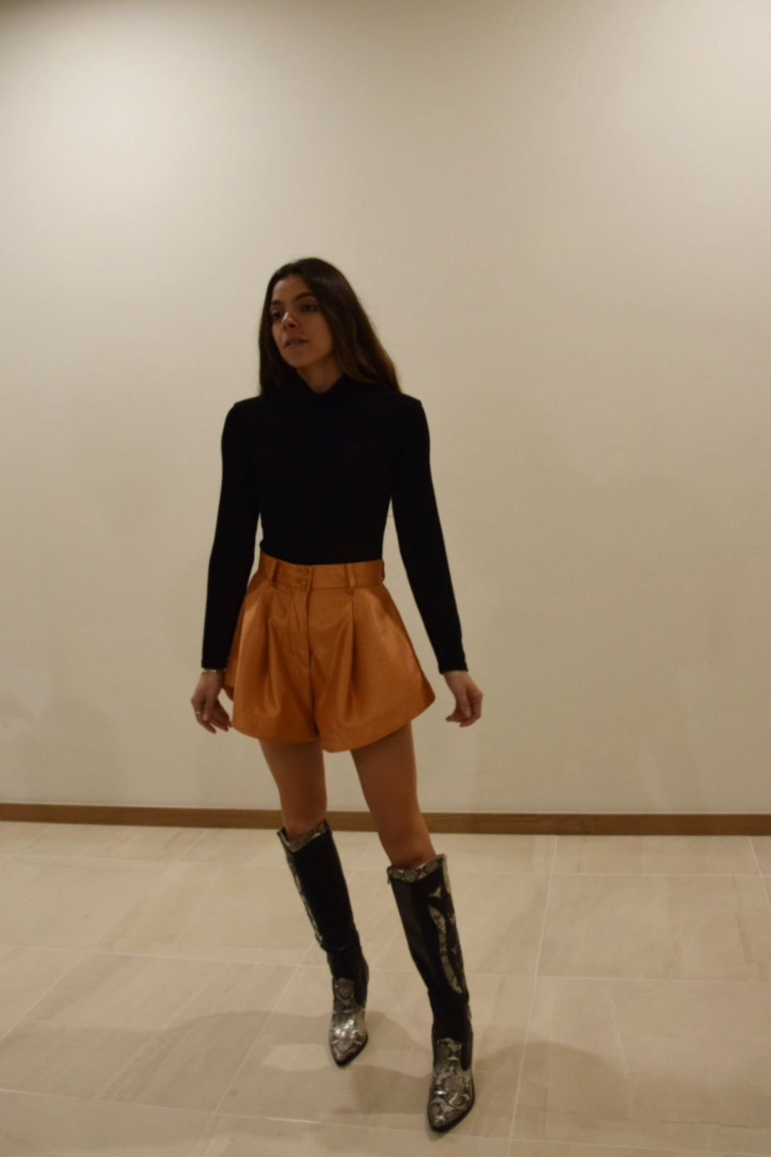 Short Greta